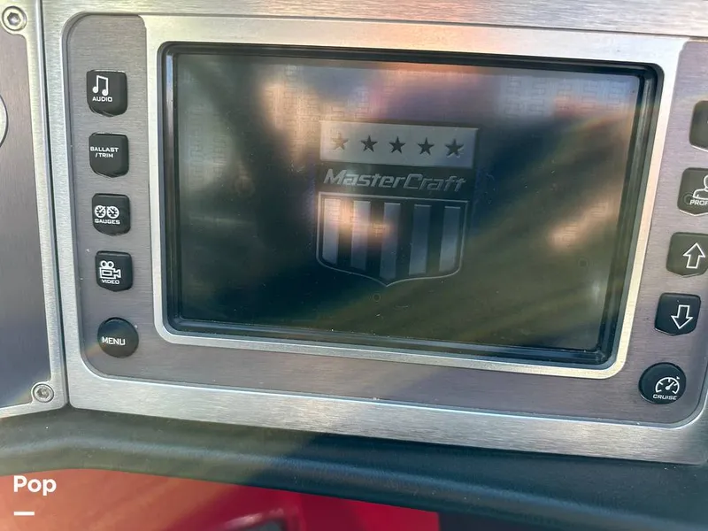 Slide: The Image of Mastercraft X23 2017 - 13925928