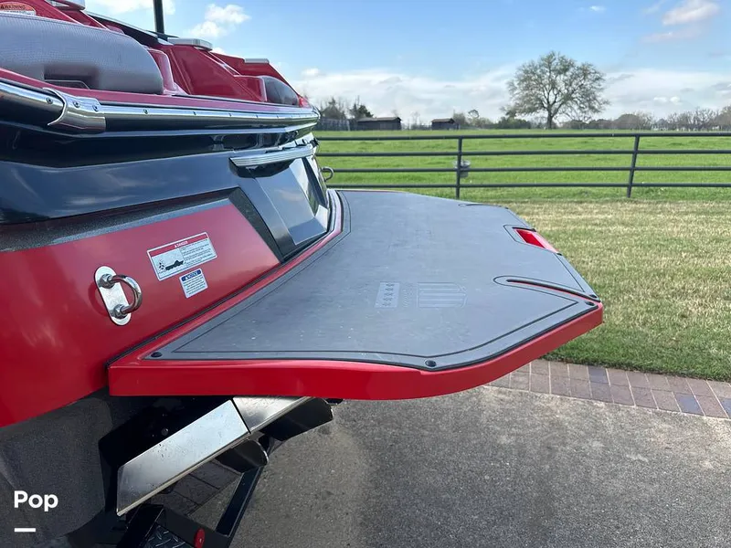 Slide: The Image of Mastercraft X23 2017 - 13925806