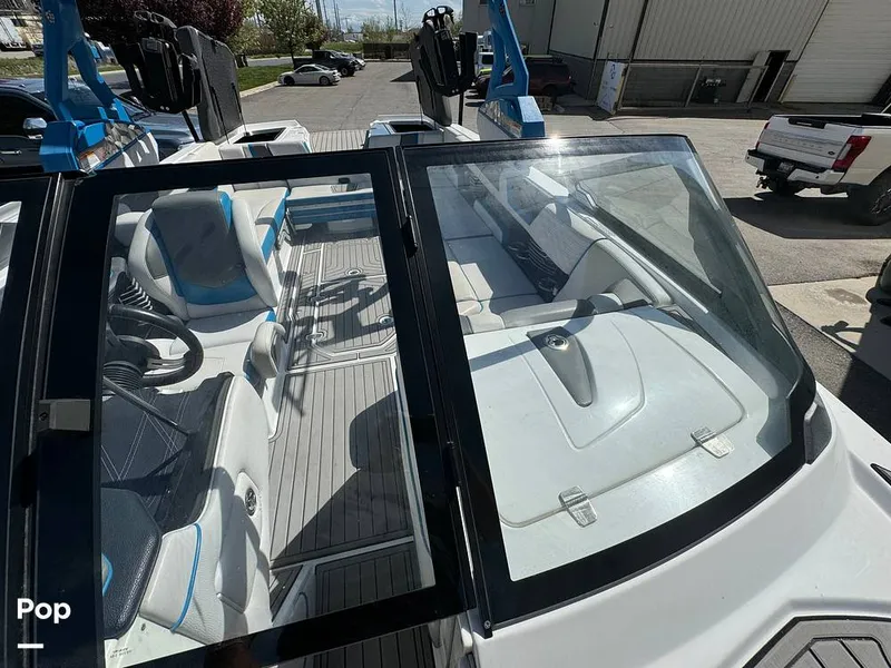 Slide: The Image of Nautique SUPER AIR NAUTIQUE 2019 - 14096820