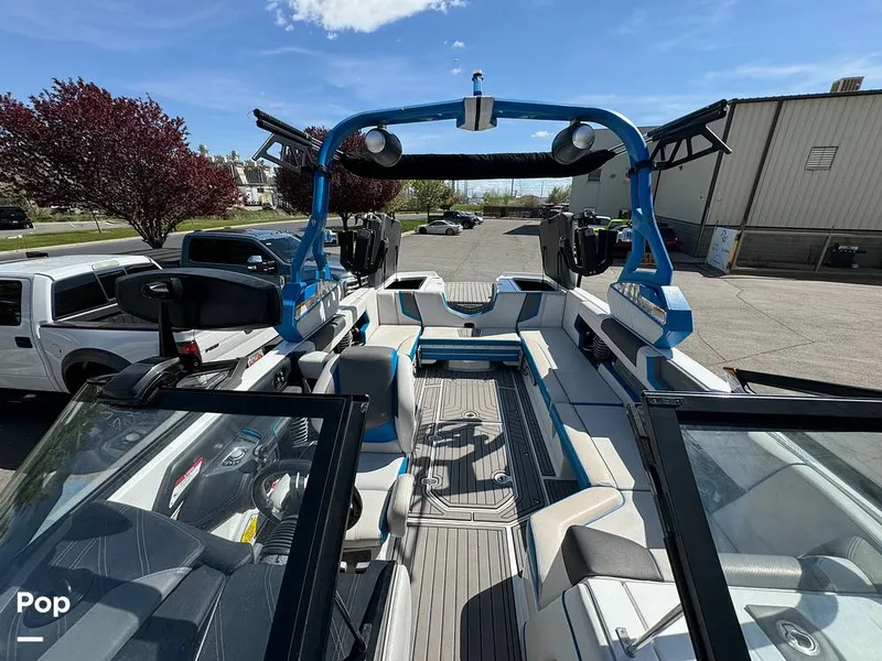 Slide: The Image of Nautique SUPER AIR NAUTIQUE 2019 - 14096826