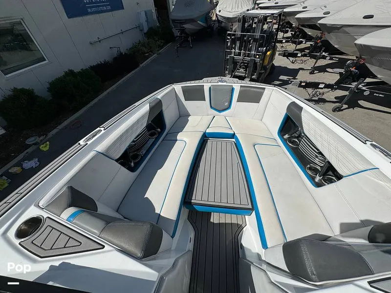 Slide: The Image of Nautique SUPER AIR NAUTIQUE 2019 - 14096841