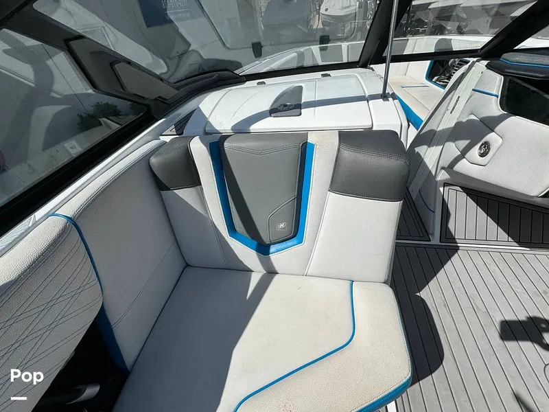 Slide: The Image of Nautique SUPER AIR NAUTIQUE 2019 - 14096803