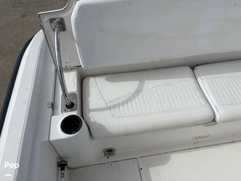 Slide: The Image of Beverage Holders/flip Down Passenger Seating - 16185060