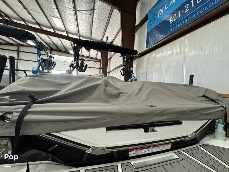 Slide: The Image of Nautique SUPER AIR NAUTIQUE G23 2021 - 14085638