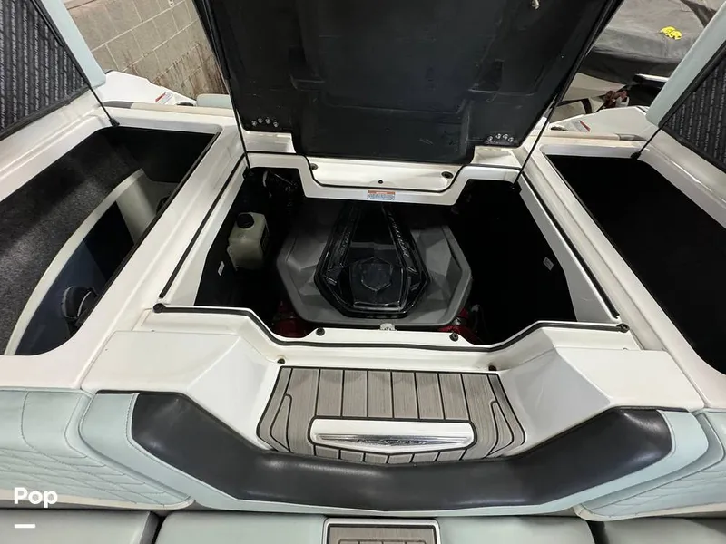 Slide: The Image of Nautique SUPER AIR NAUTIQUE G23 2021 - 14085640