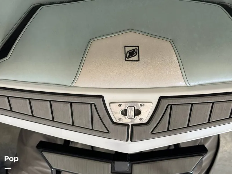 Slide: The Image of Nautique SUPER AIR NAUTIQUE G23 2021 - 14085649