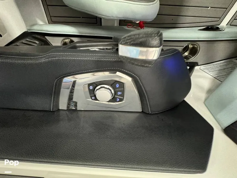 Slide: The Image of Nautique SUPER AIR NAUTIQUE G23 2021 - 14085658