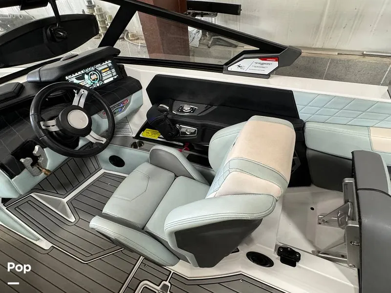 Slide: The Image of Nautique SUPER AIR NAUTIQUE G23 2021 - 14085660