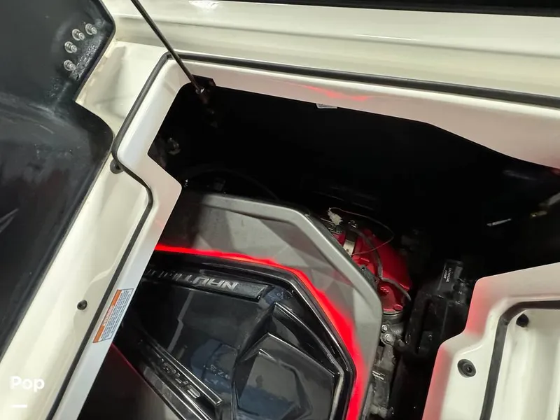 Slide: The Image of Nautique SUPER AIR NAUTIQUE G23 2021 - 14086637