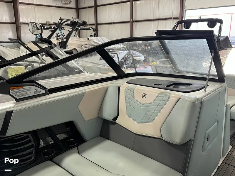 Slide: The Image of Nautique SUPER AIR NAUTIQUE G23 2021 - 14045310