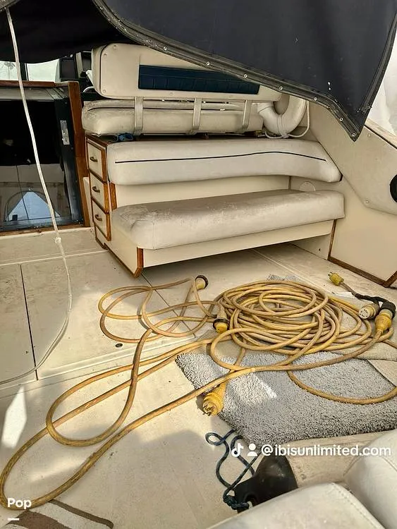 Slide: The Image of Sea Ray 390 EC 1986 - 16206030