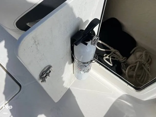 Slide: The Image of Bayliner DX 2200 2023 - 14254975