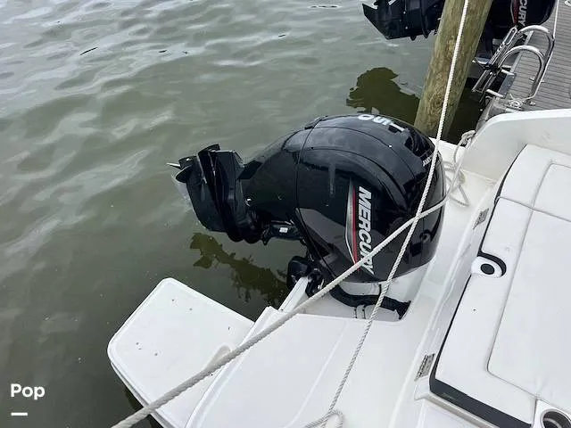 Slide: The Image of Bayliner DX 2200 2023 - 14178335