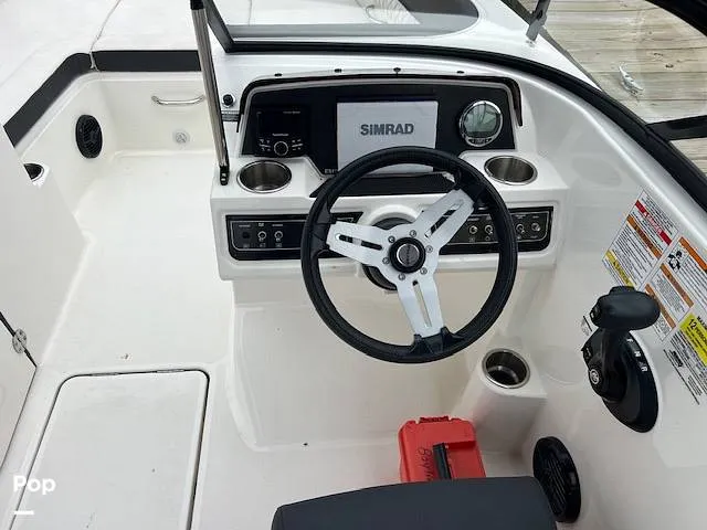 Slide: The Image of Bayliner DX 2200 2023 - 14178348