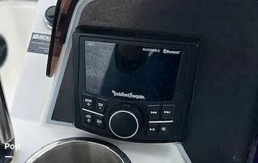 Slide: The Image of Bayliner DX 2200 2023 - 14178350