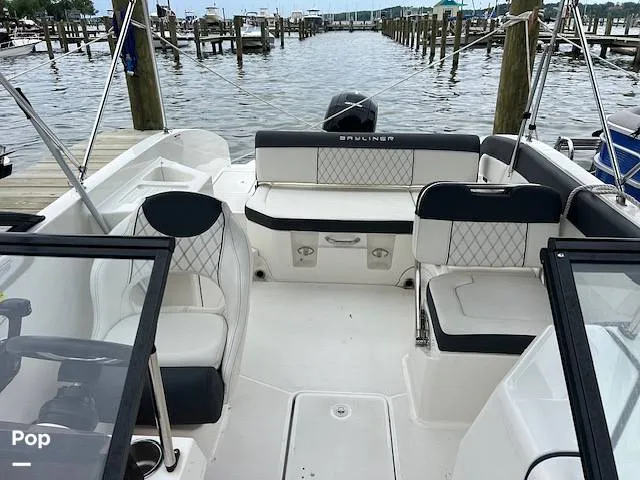 Slide: The Image of Bayliner DX 2200 2023 - 14178361