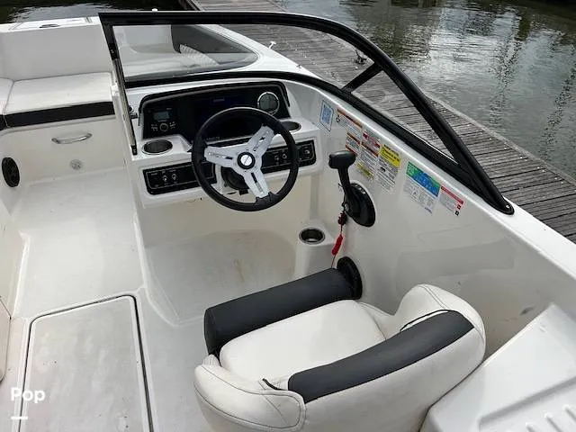 Slide: The Image of Bayliner DX2200 2023 - 14659327