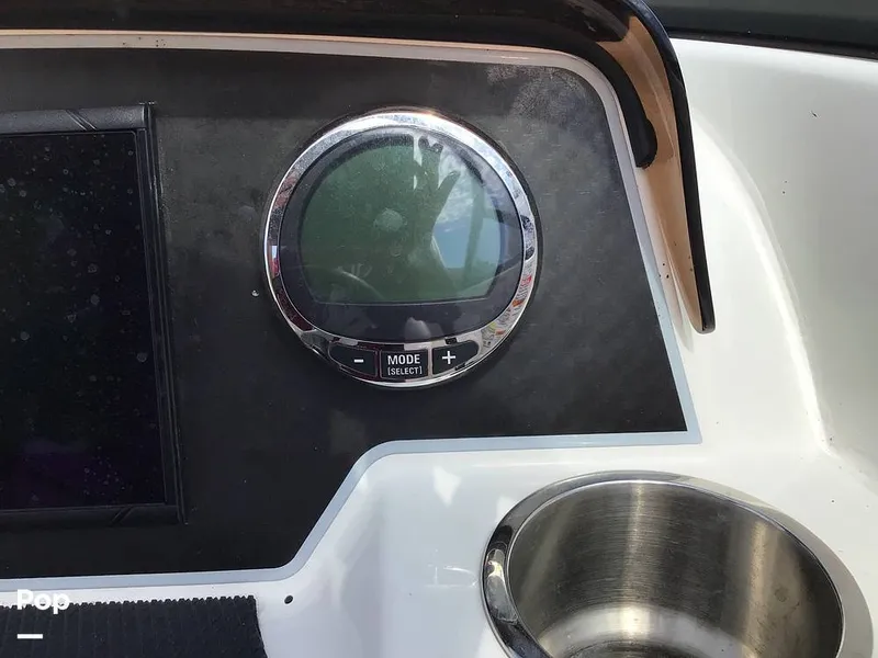 Slide: The Image of Bayliner DX 2200 2023 - 14328448