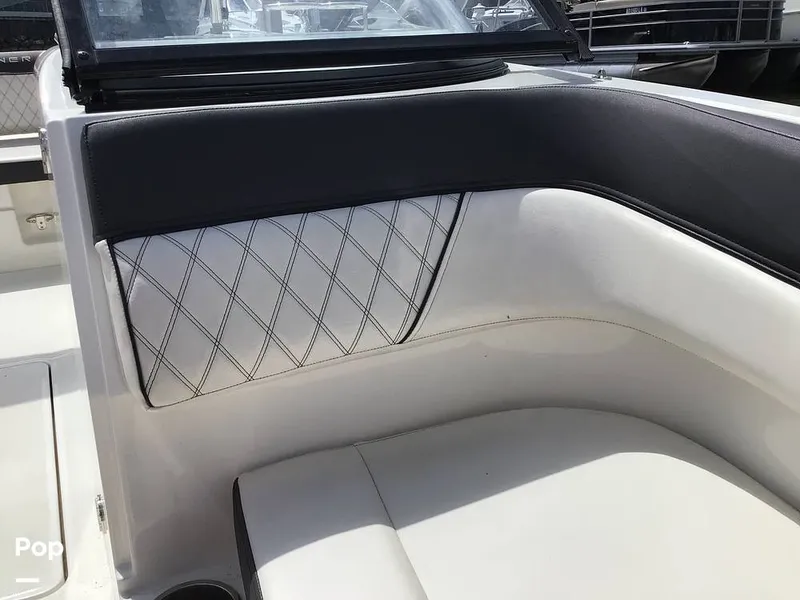 Slide: The Image of Bayliner DX 2200 2023 - 14328455