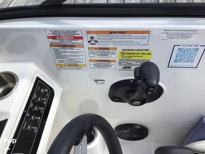 Slide: The Image of Bayliner DX 2200 2023 - 14328464