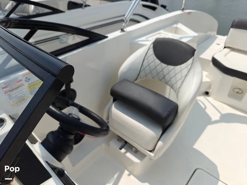 Slide: The Image of Bayliner DX2200 2023 - 14572816