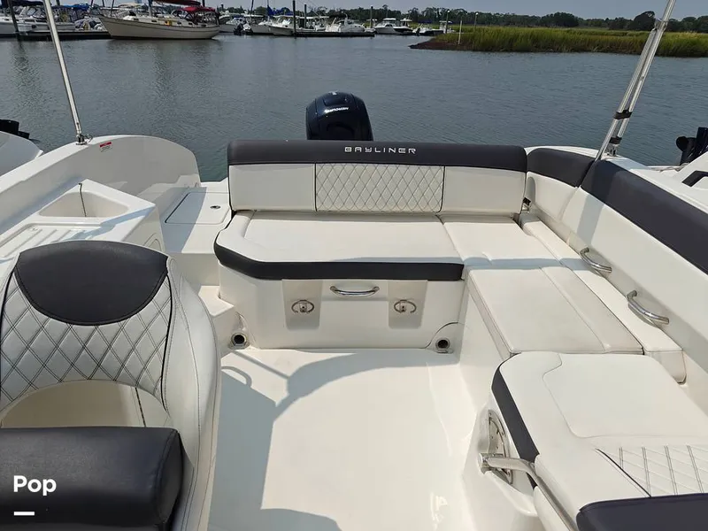 Slide: The Image of Bayliner DX2200 2023 - 14572817
