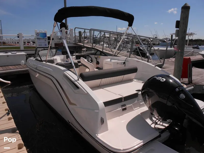 Slide: The Image of Bayliner DX2200 2023 - 14187846