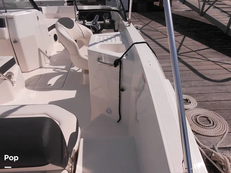 Slide: The Image of Bayliner DX2200 2023 - 14187855