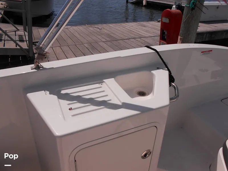 Slide: The Image of Bayliner DX2200 2023 - 14187857