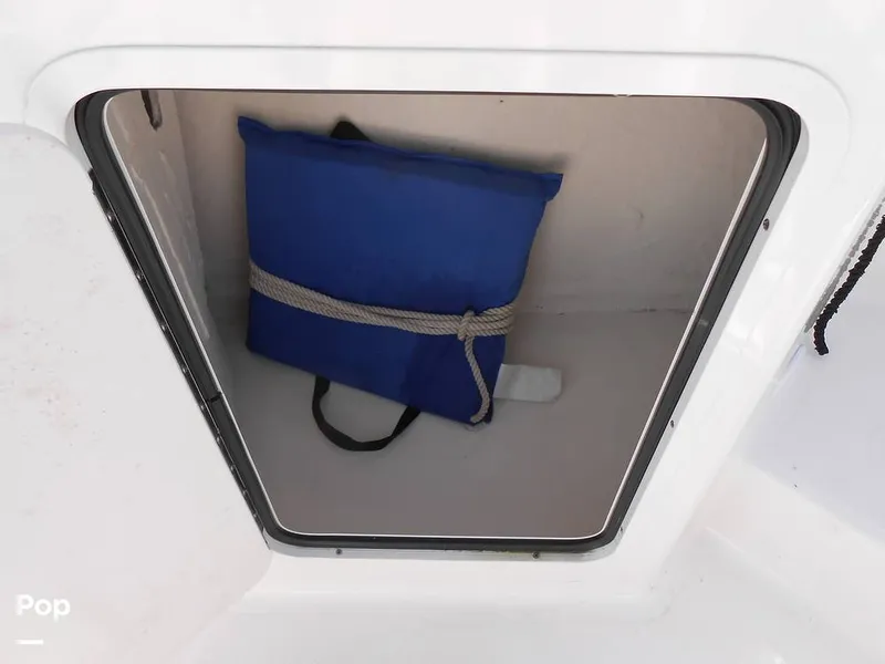 Slide: The Image of Bayliner DX2200 2023 - 14187860