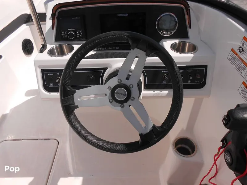 Slide: The Image of Bayliner DX2200 2023 - 14187862