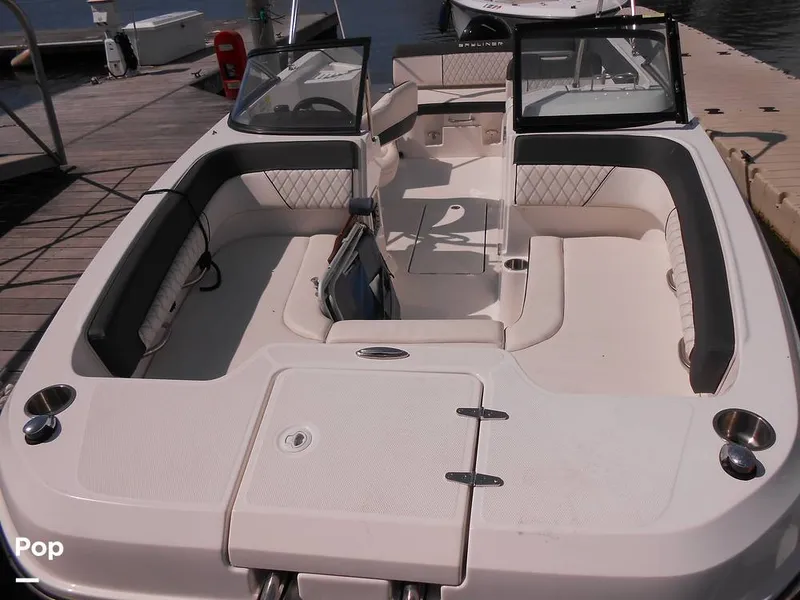 Slide: The Image of Bayliner DX2200 2023 - 14187842