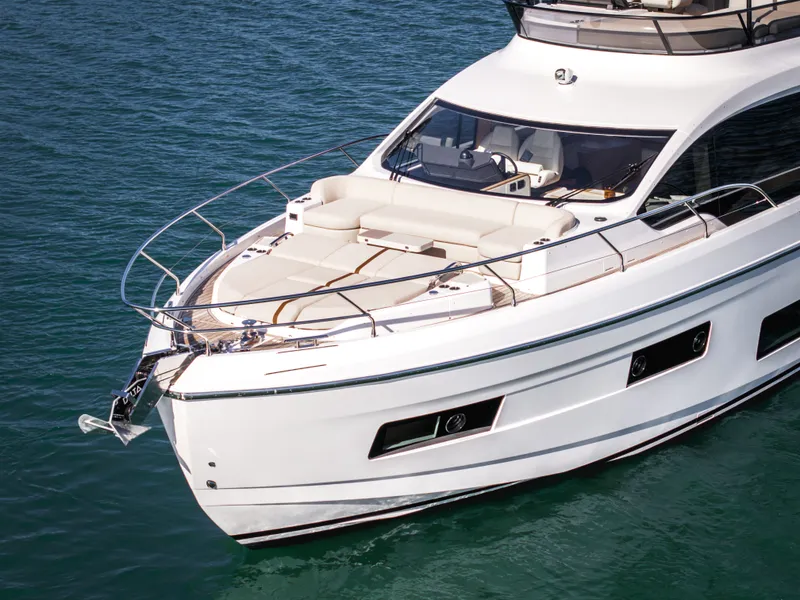 Slide: The Image of Azimut Fly 62 2026 - 12