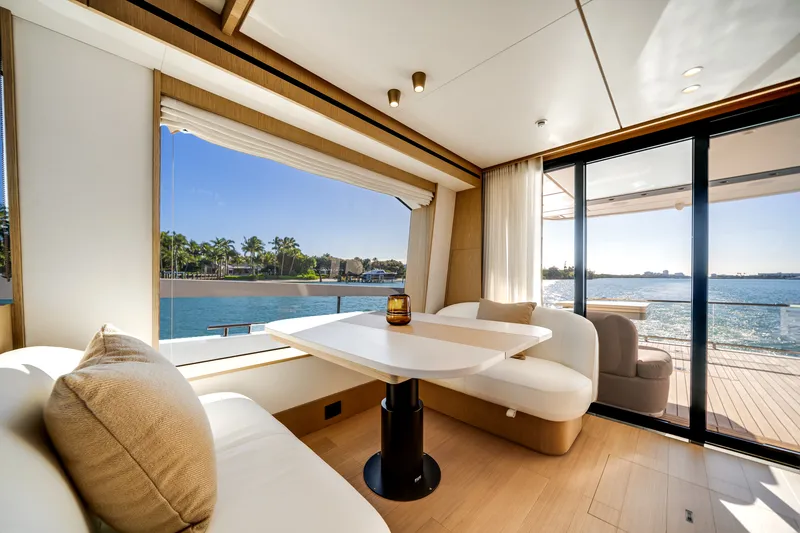 Slide: The Image of Azimut Fly 62 2026 - 35