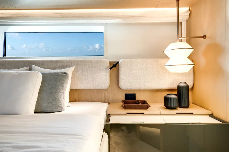 Slide: The Image of Azimut Fly 62 2026 - 46