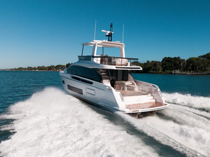 Slide: The Image of Azimut Fly 62 2026 - 5