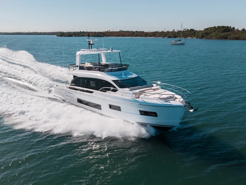 Slide: The Image of Azimut Fly 62 2026 - 3