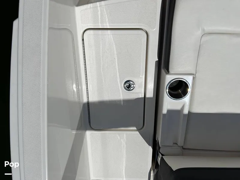 Slide: The Image of Locker Floor - 14267731