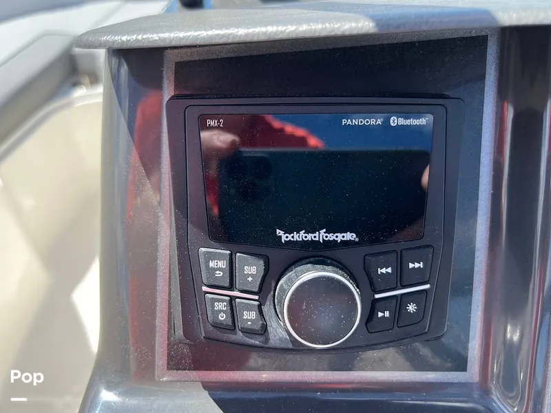 Slide: The Image of Bayliner DX 2200 2023 - 14268485