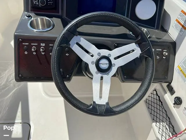 Slide: The Image of Bayliner DX 2200 2023 - 14268494