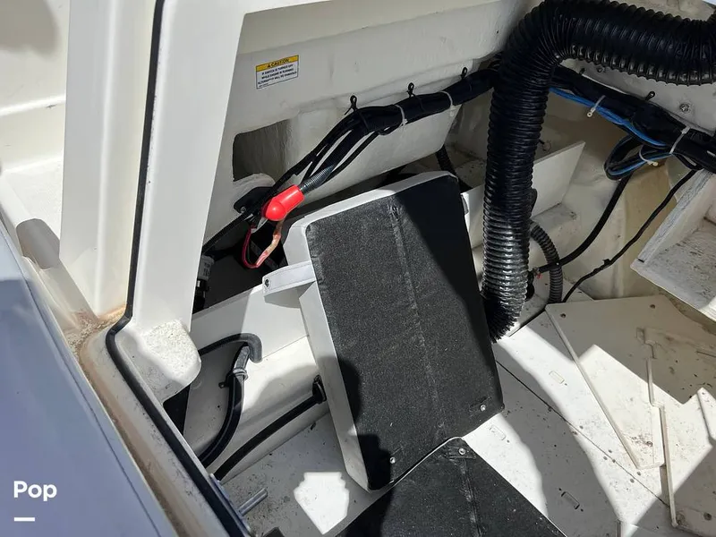 Slide: The Image of Bayliner DX 2200 2023 - 14268501