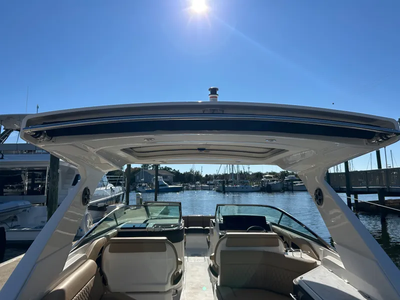 Slide: The Image of Sea Ray SLX 310 Outboard 2026 - 10