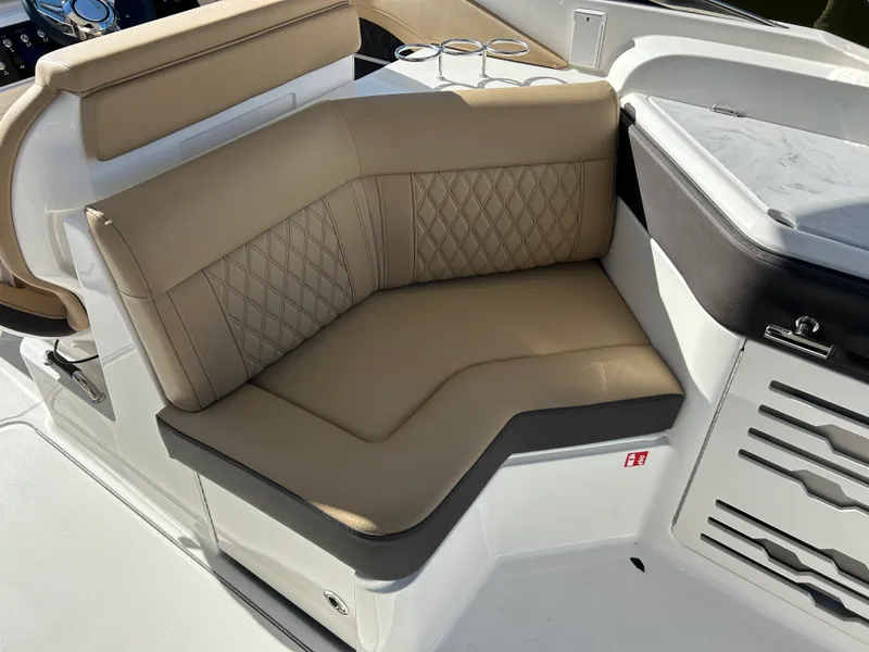 Slide: The Image of Sea Ray SLX 310 Outboard 2026 - 17