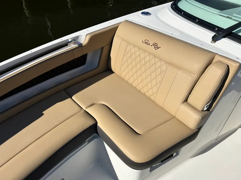 Slide: The Image of Sea Ray SLX 310 Outboard 2026 - 24