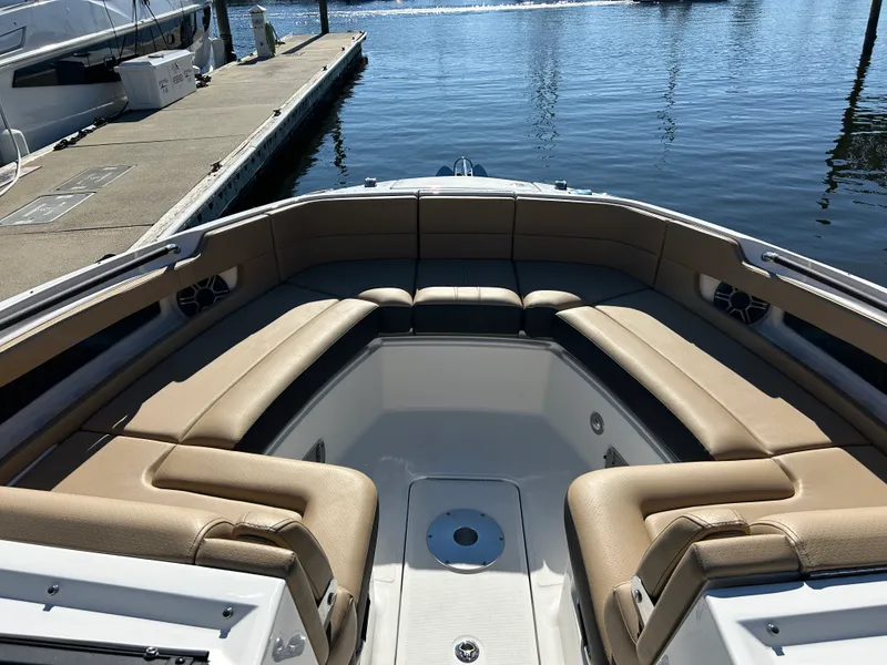 Slide: The Image of Sea Ray SLX 310 Outboard 2026 - 28