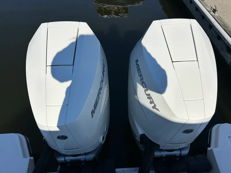Slide: The Image of Sea Ray SLX 310 Outboard 2026 - 9