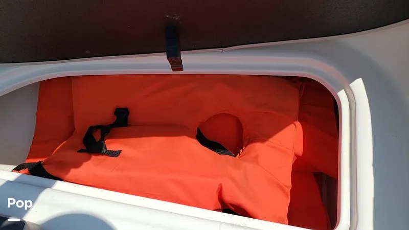 Slide: The Image of Bayliner VR6 OB 2023 - 14466578