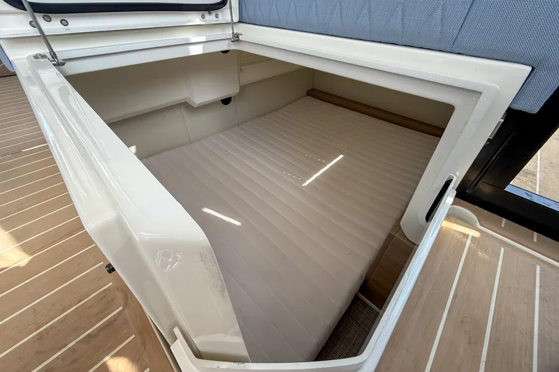 Slide: The Image of Saxdor 400 GTO 2026 - 11