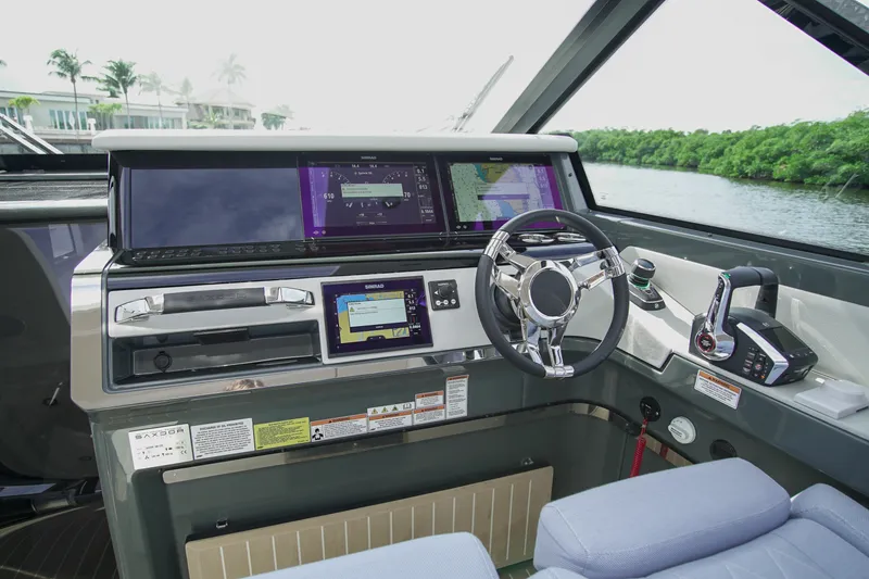 Slide: The Image of Saxdor 400 GTO 2026 - 14