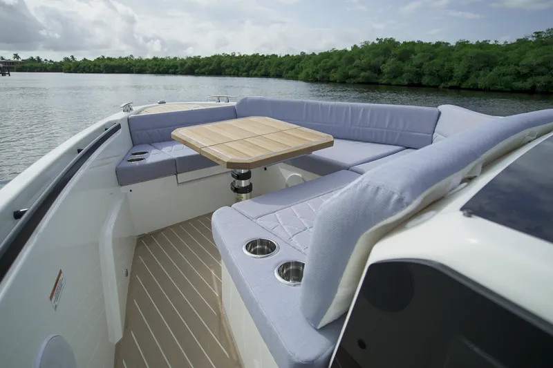 Slide: The Image of Saxdor 400 GTO 2026 - 18